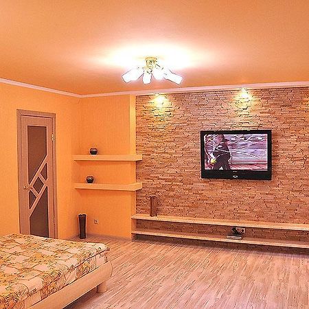Apartments Lesi Ukrainki 25 Leópolis Exterior foto